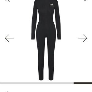 Skims x The North Face body suite szM